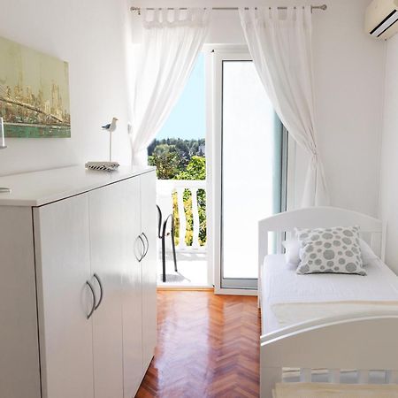 Apartmani Novkovic บาร์ ภายนอก รูปภาพ