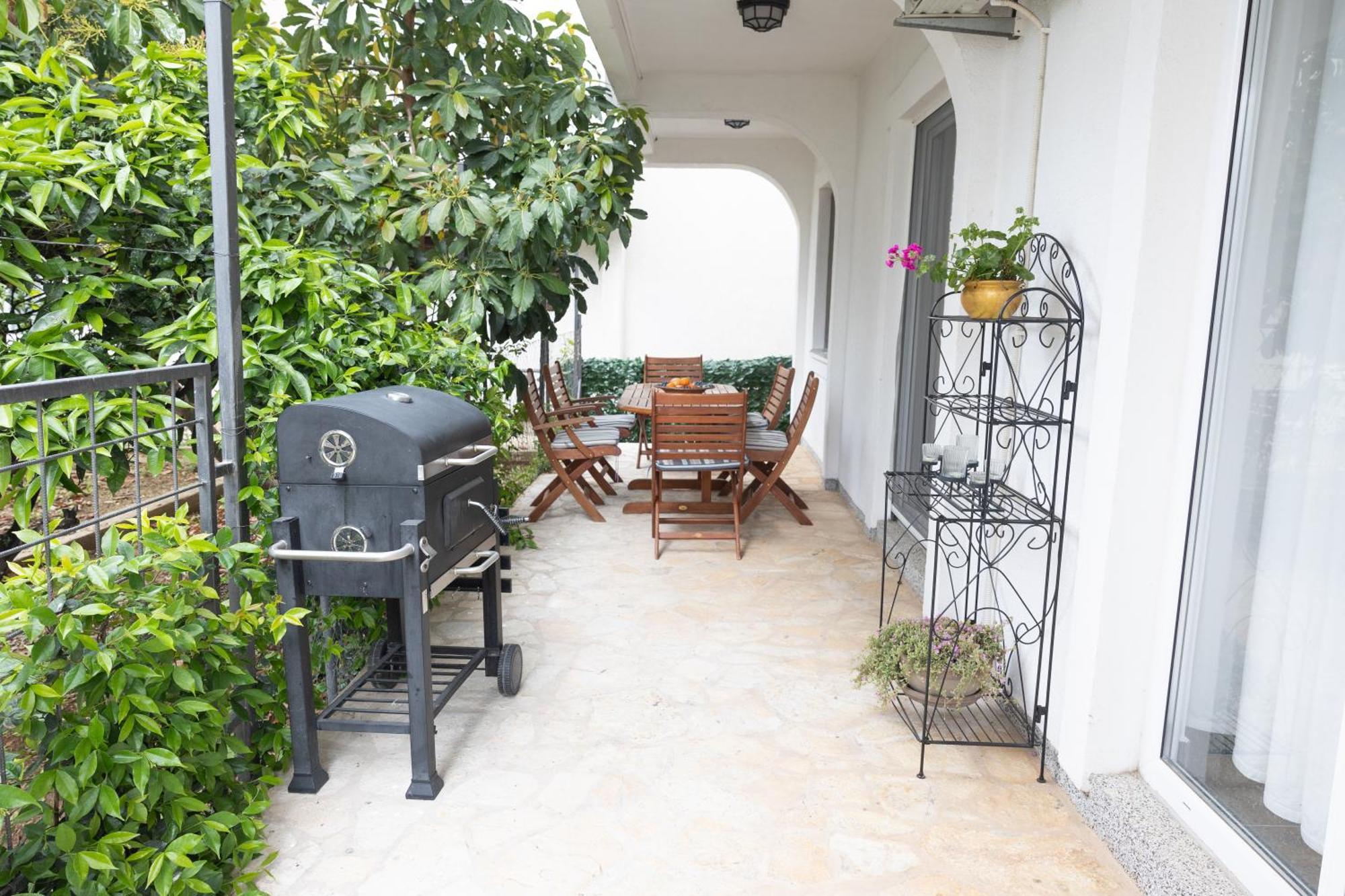Apartmani Novkovic บาร์ ภายนอก รูปภาพ