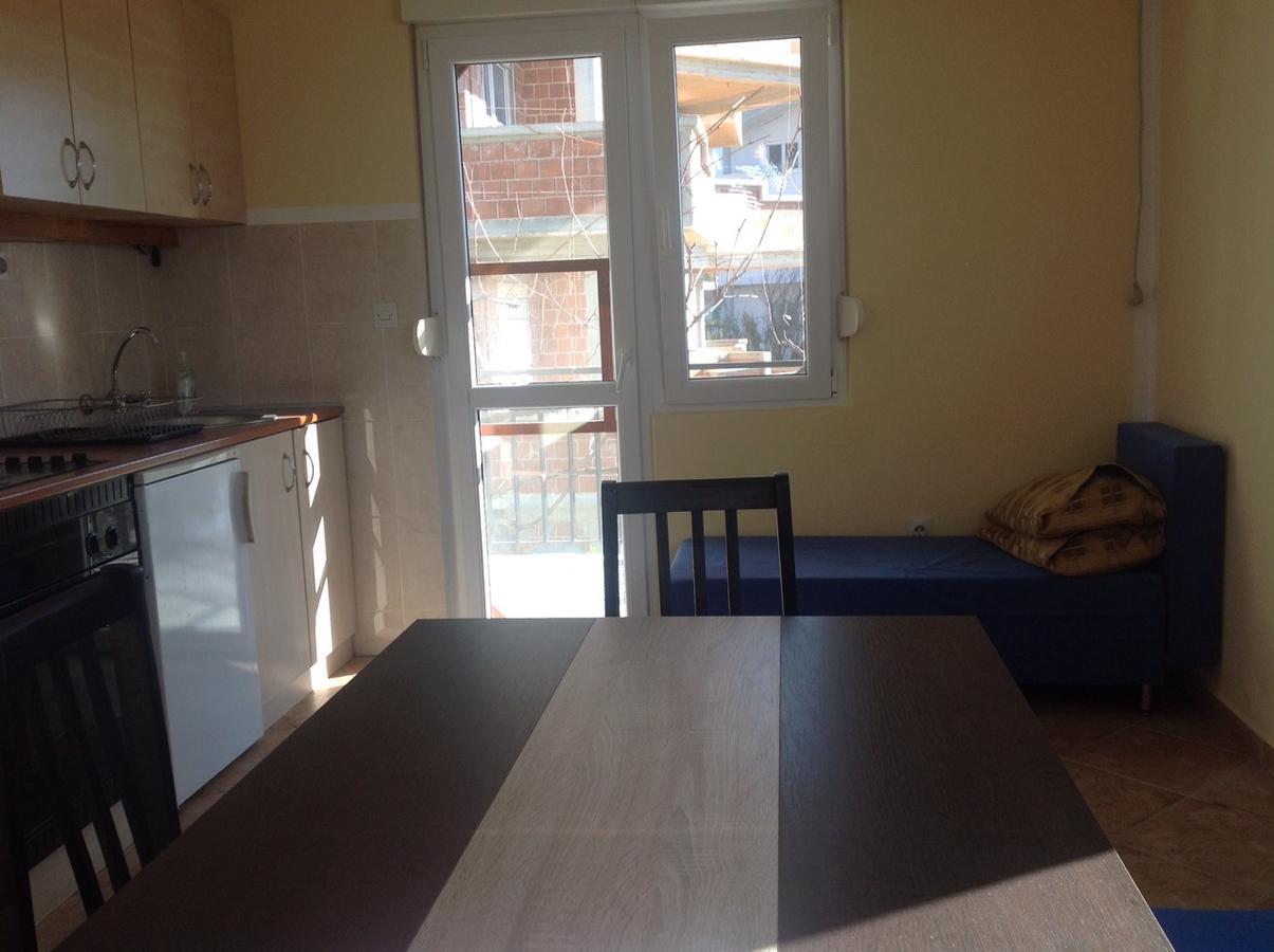Apartmani Novkovic บาร์ ภายนอก รูปภาพ